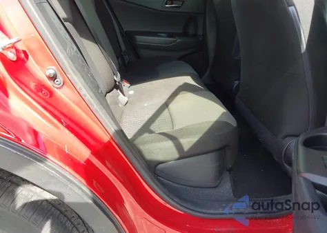 2020 Toyota C-Hr Le z USA, uszkodzony, nr VIN JTNKHMBX8L1090690